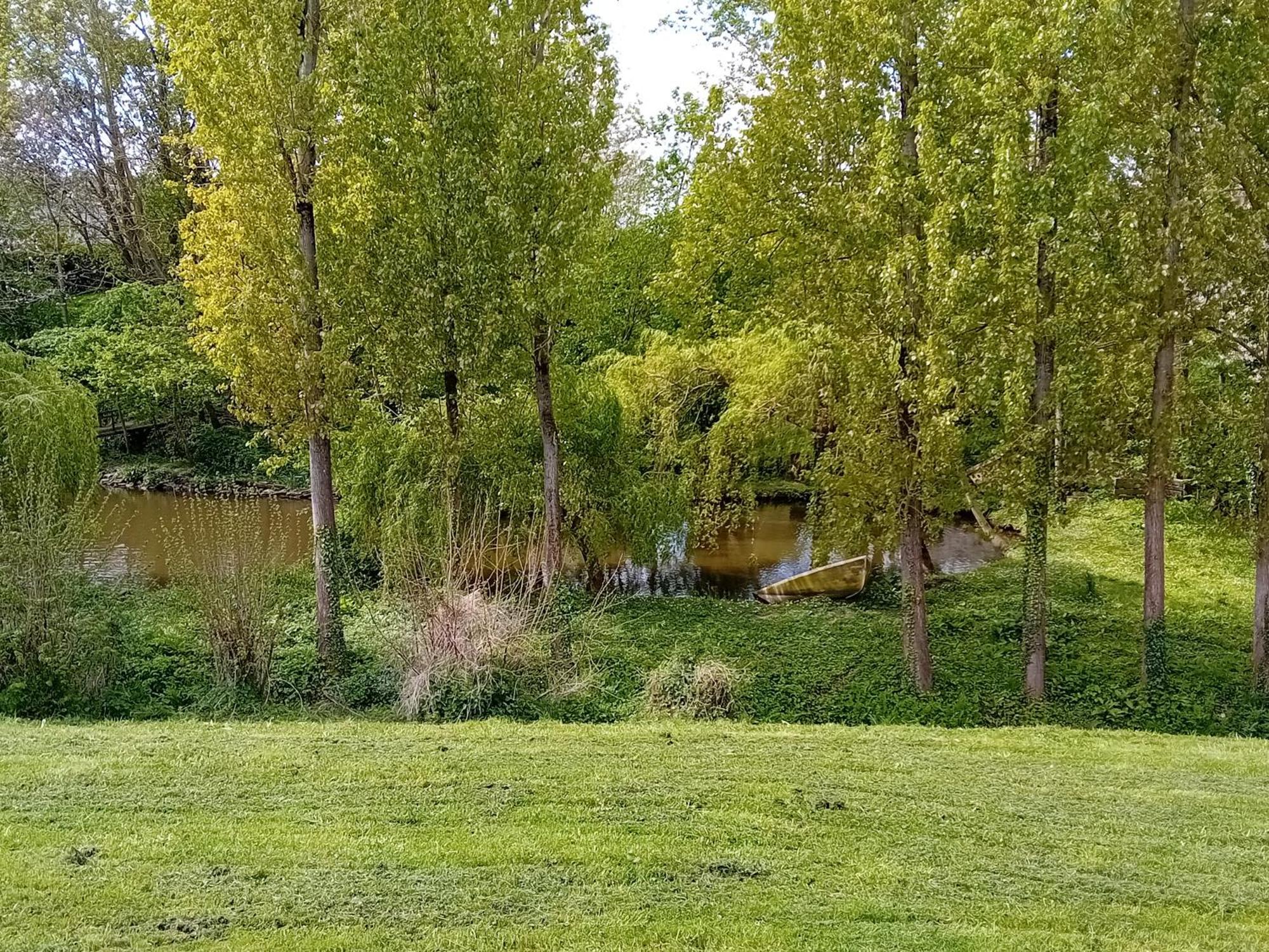 Maison Au Coeur De La Nature Cerisy-la-Foret エクステリア 写真